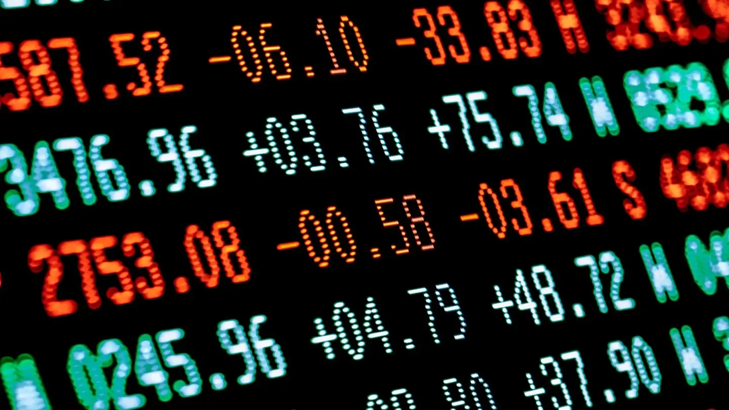Should Italian yields really be more Greek than Spanish?