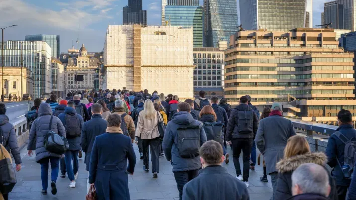 Falling UK net migration and what it means for labour markets