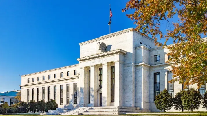 What happens when Fed credibility comes under pressure?